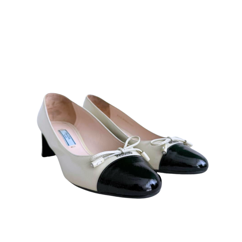 Cropped Faux leather Jacket