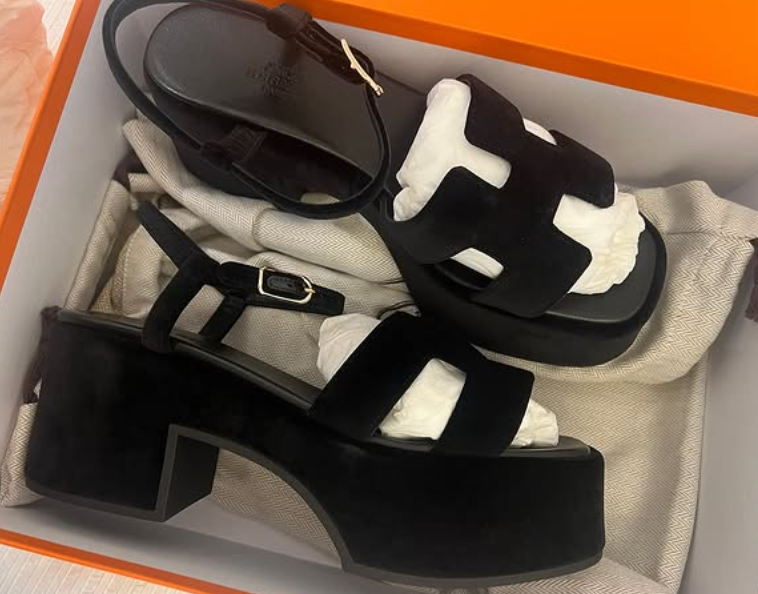 Cropped Faux leather Jacket