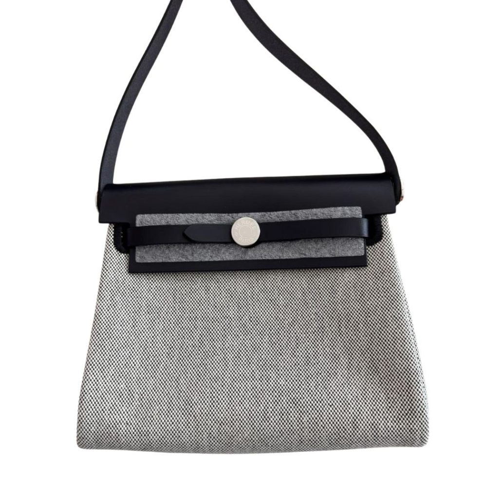 Cropped Faux leather Jacket